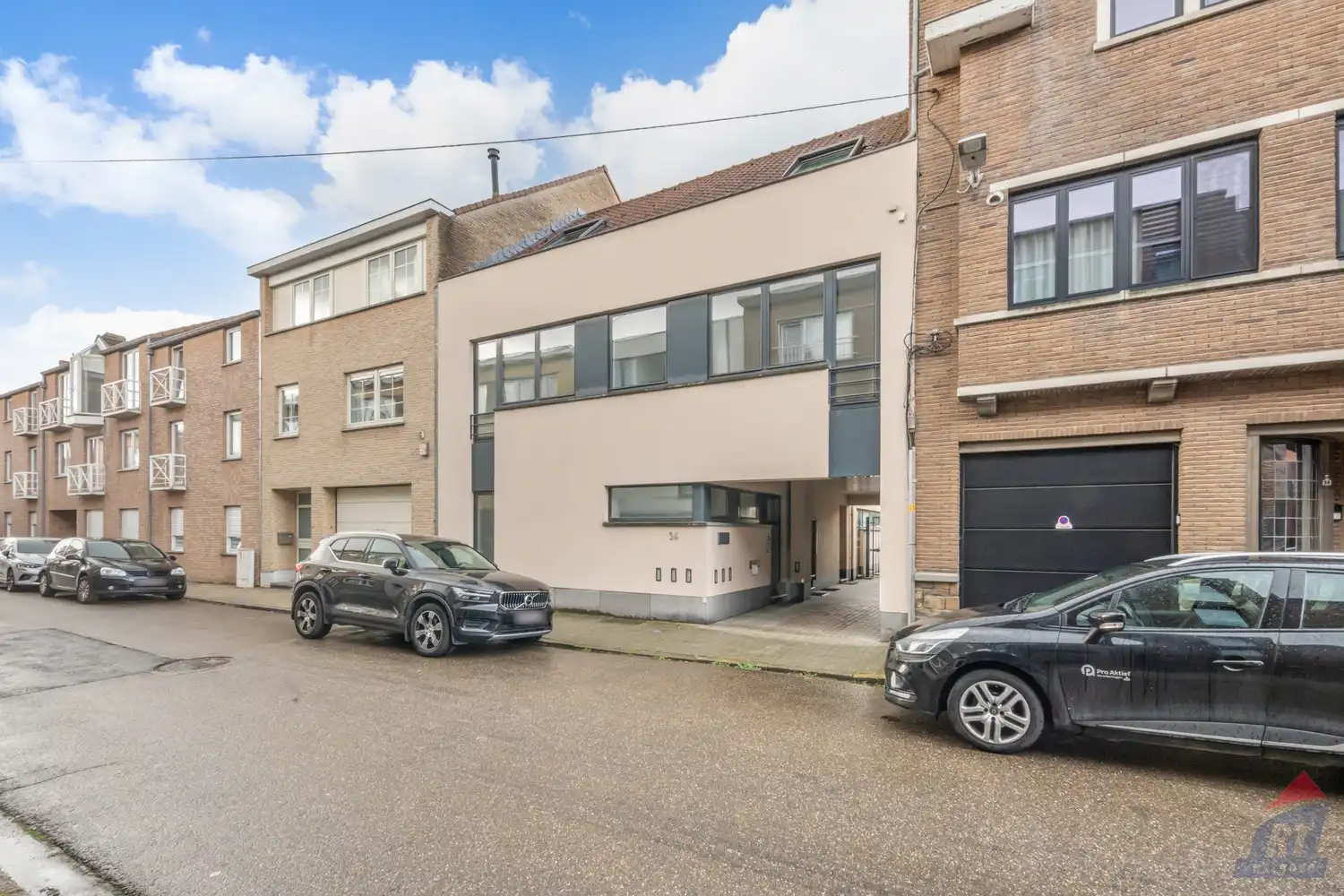 Veelzijdig pand met praktijkruimte en duplex appartement op toplocatie in Sint-Truiden foto 40