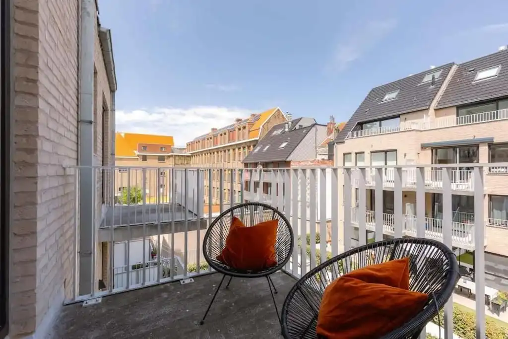 Jonge residentie met 2 slaapkamers en 2 terrassen foto 16