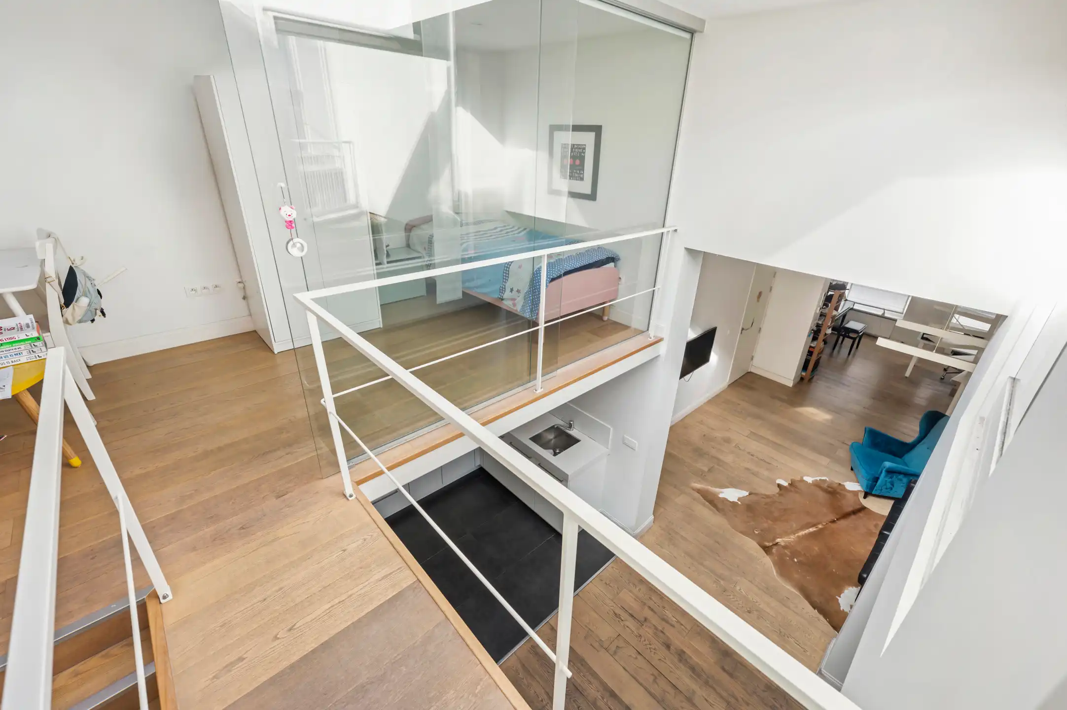 ANTWERPEN-Duplex-appartement met herenhuis karakter! foto 6