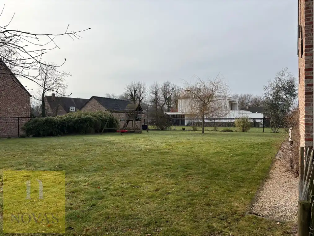 Knappe bouwgrond op mooie locatie, 18m straatbreedte en 612m² oppervlakte foto 6