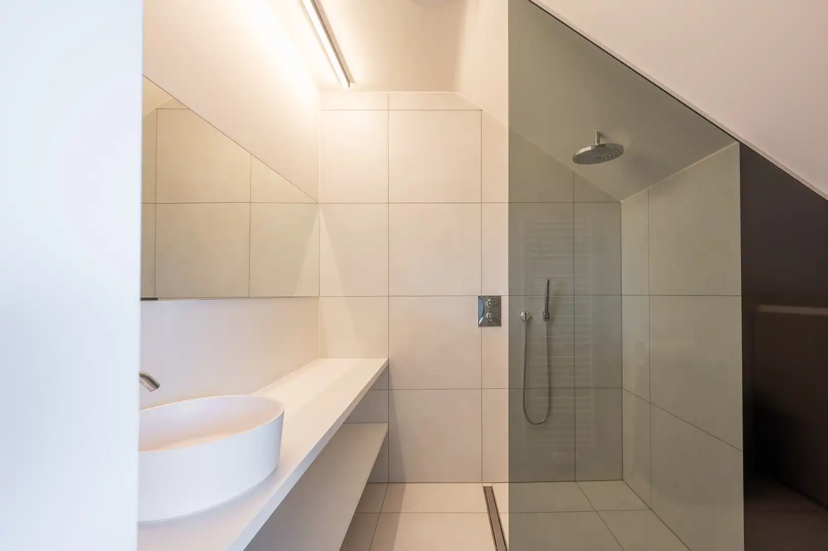 Uitzonderlijke eigendom met een uniek open zicht op de Hazegraspolders, vlakbij het Oosthoekplein. foto 24