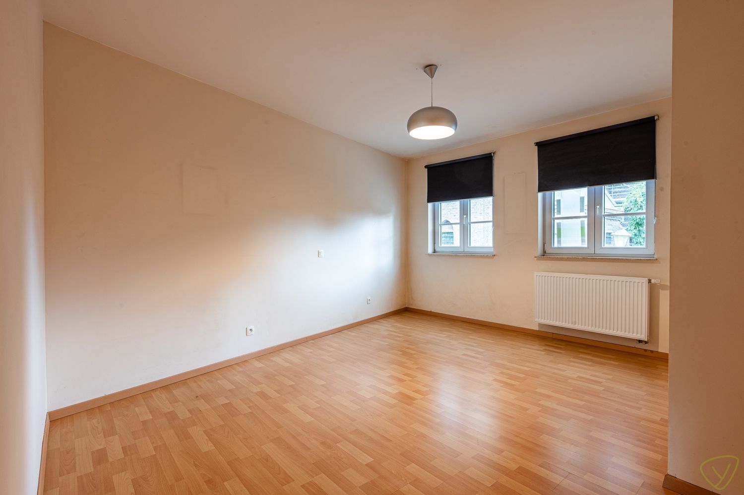 Sfeervol appartement te huur in het hart van Eeklo foto 8
