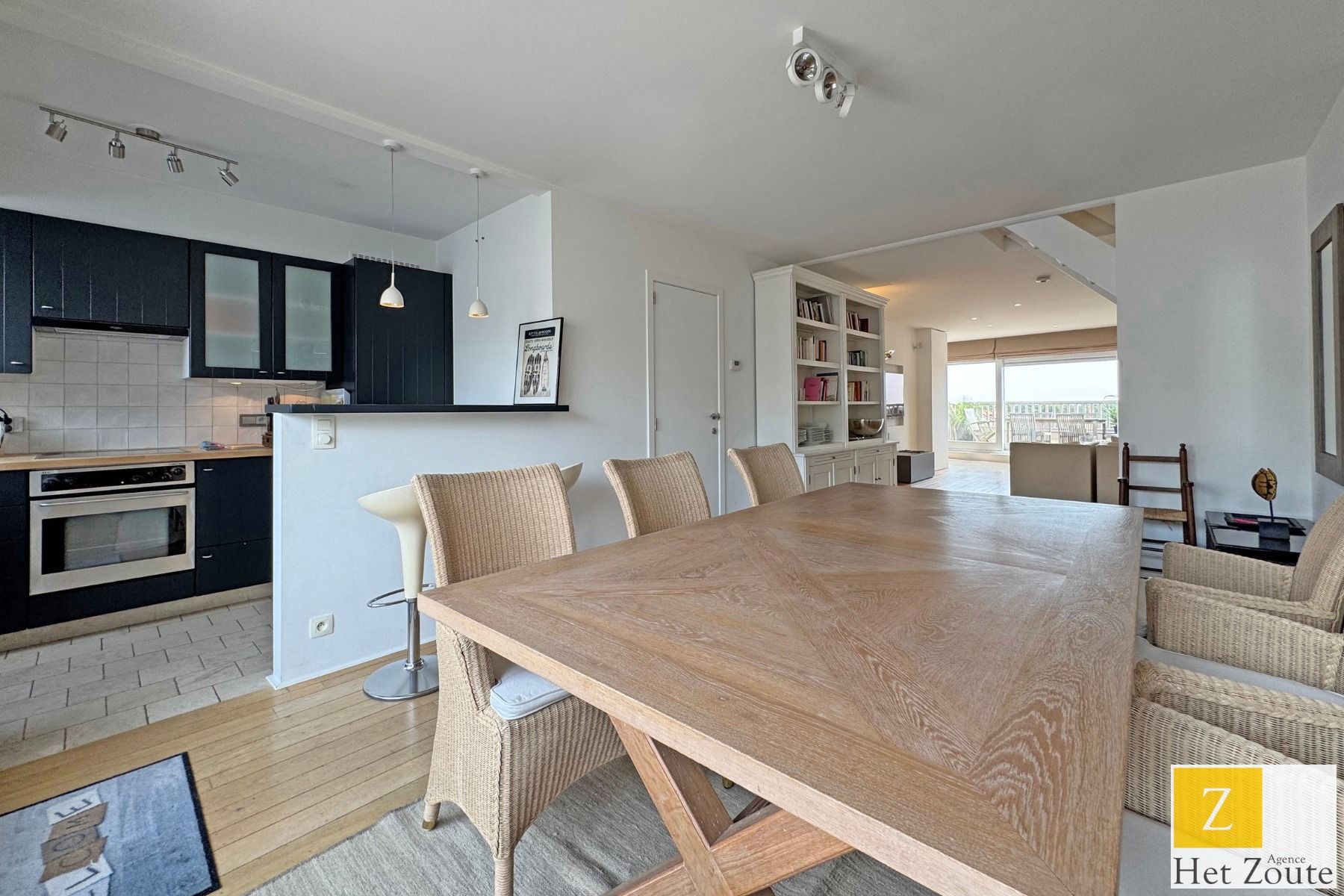 Gemeubeld Penthouse in het hart van het Zoute foto 3