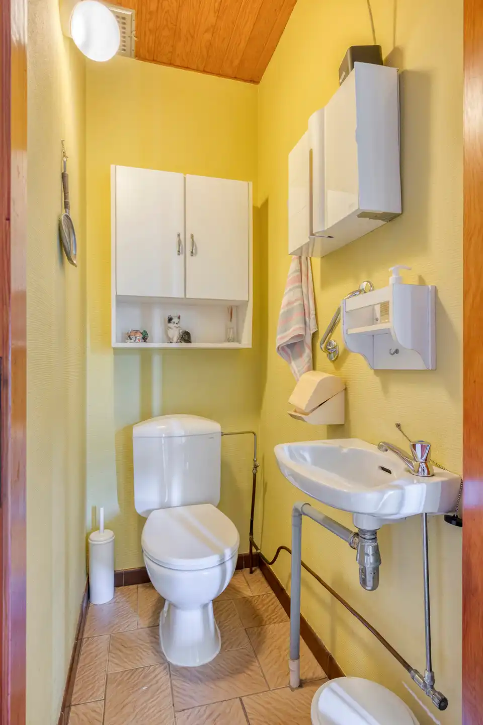 Ruime vrijstaande woning met potentieel foto 4