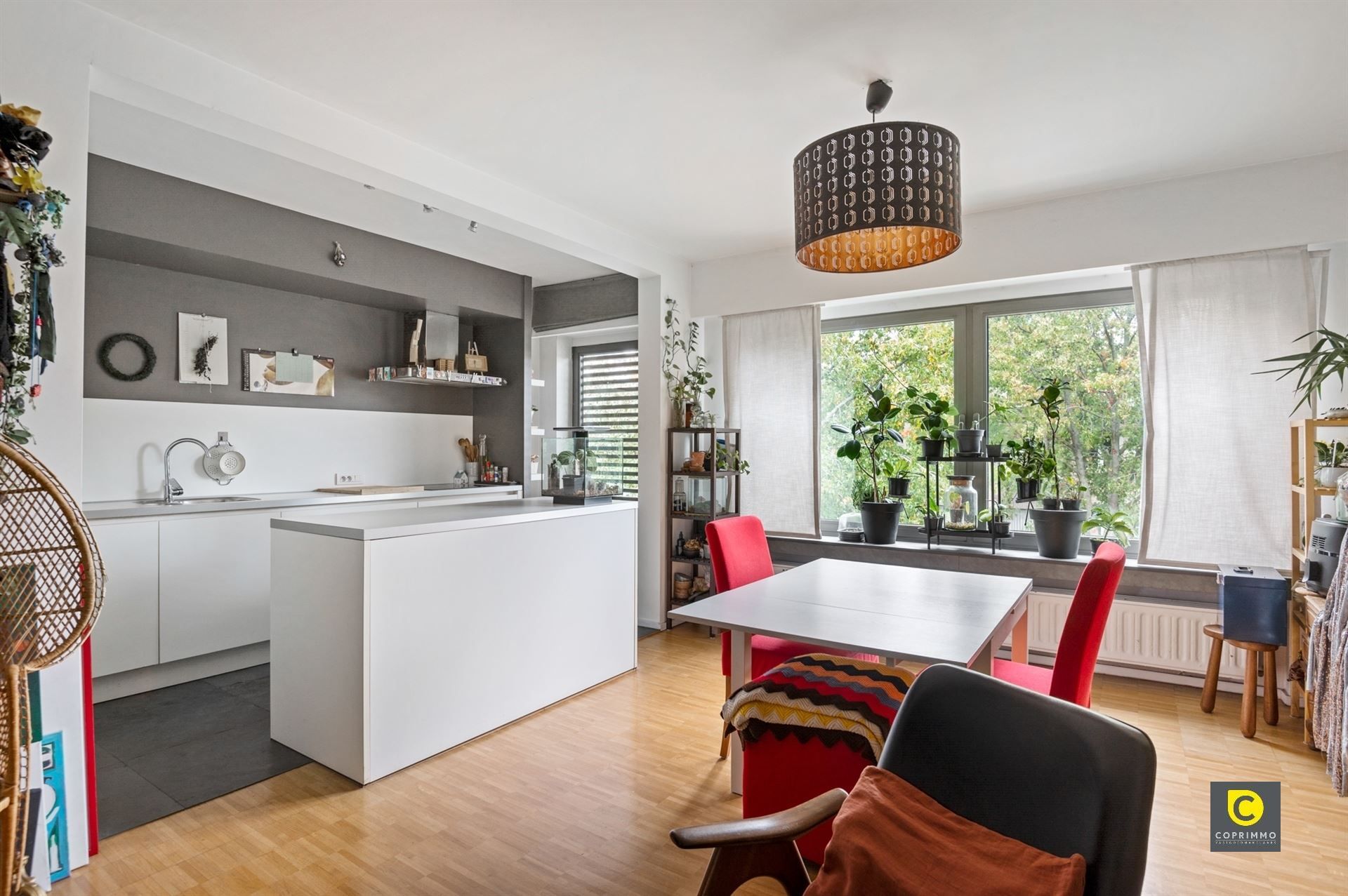 2 slaapkamerapp met terras op toplocatie! foto {{pictureIndex}}