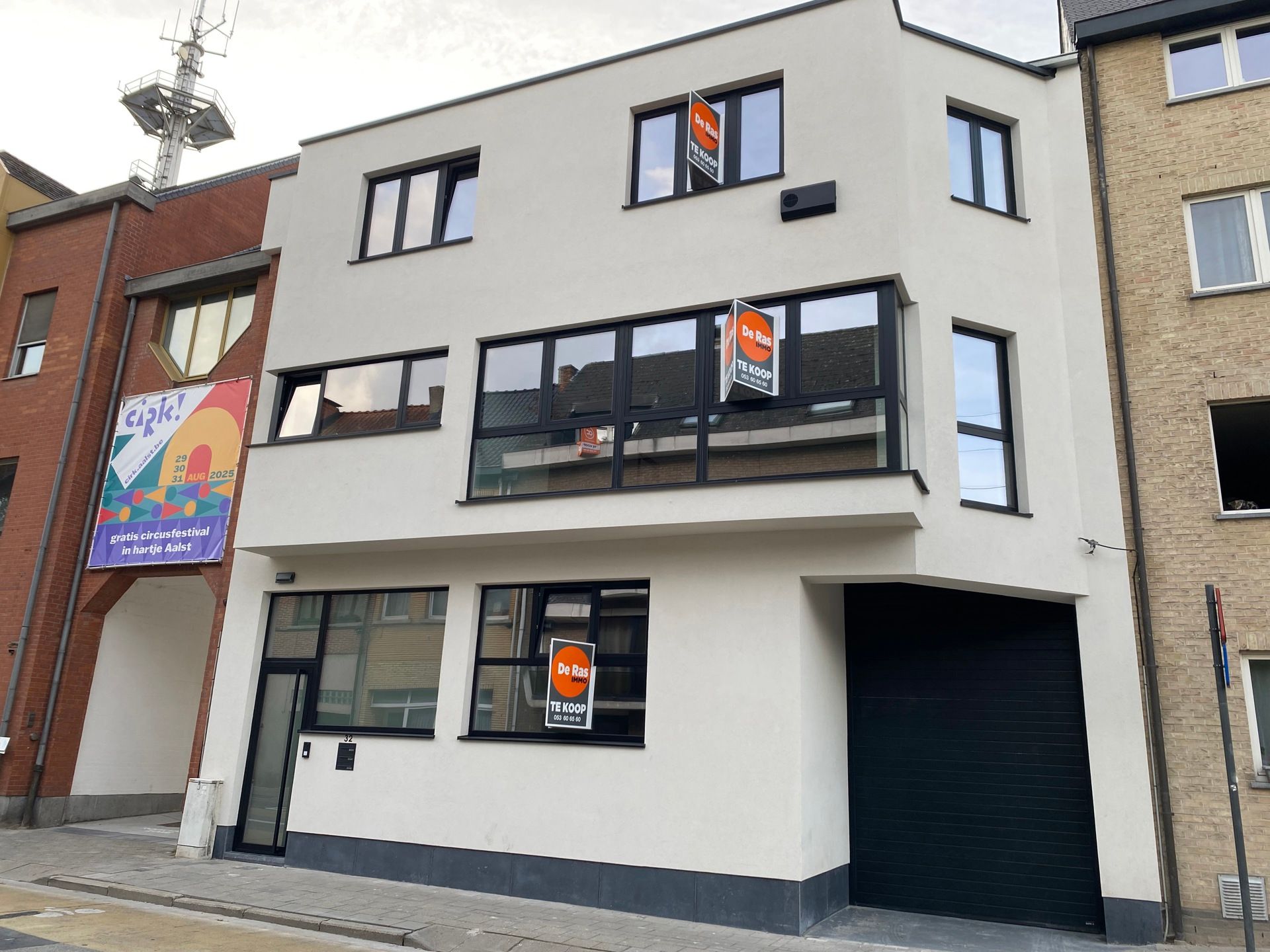 AALST - VERNIEUWD DUPLEX APP - 3 SLPKS - 2 BADKMS foto {{pictureIndex}}