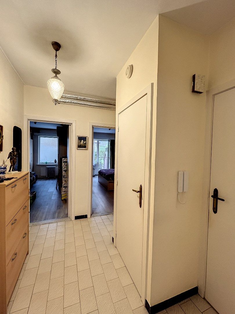 Instapklaar GLVL appartement met tuin foto 6