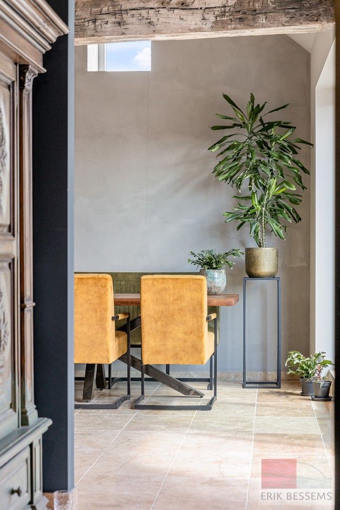 Unieke loft-appartement aan de Oude Kerkstraat 55 in Dilsen-Stokkem foto 9
