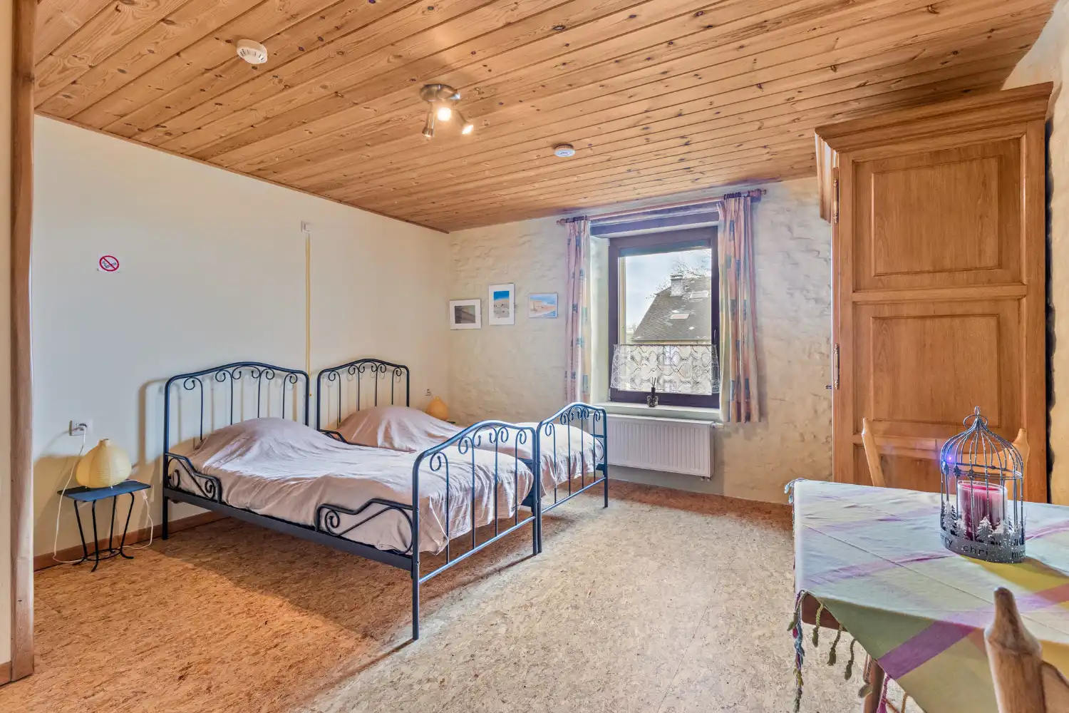 Karaktervolle en zeer ruime woning met Gîte en Chambre d’Hôtes foto 13