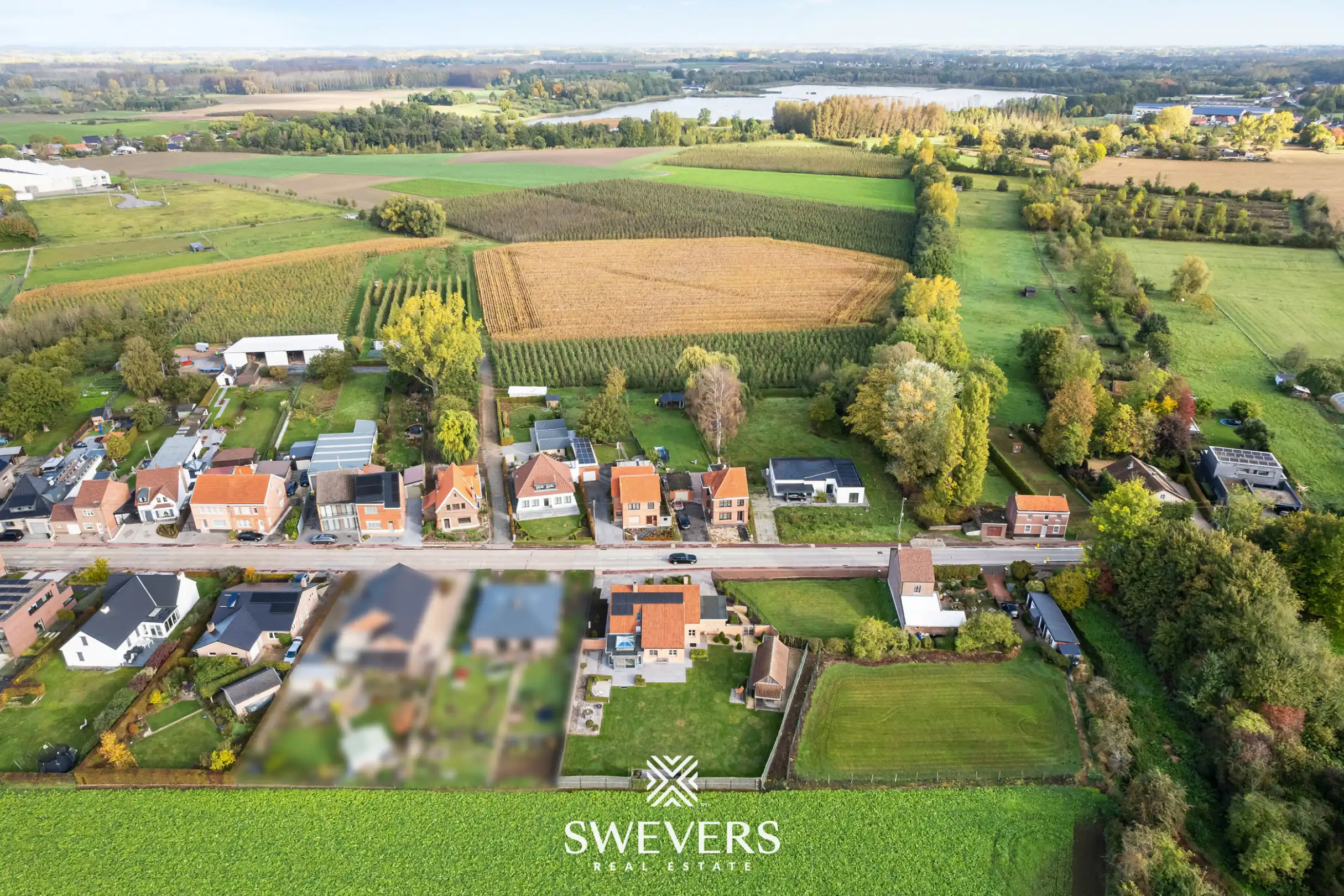 Sfeervolle open bebouwing met royale tuin en veel privacy foto 37