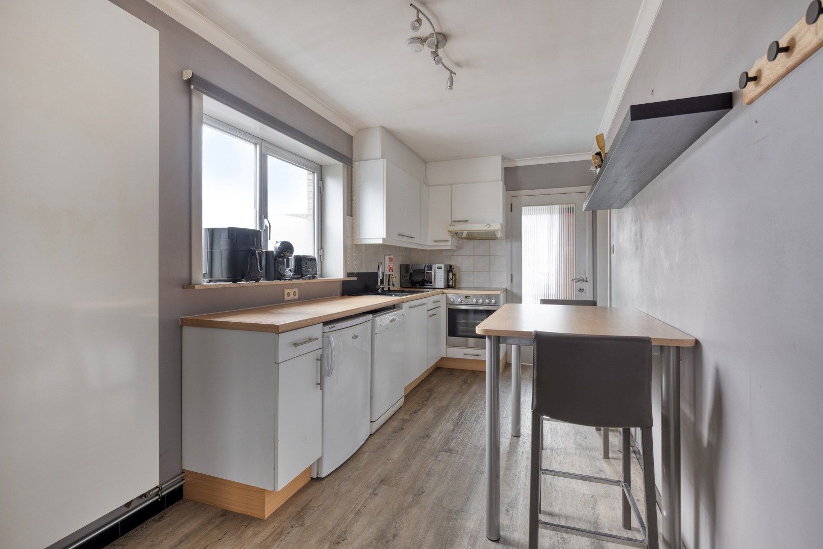 Ruim tweekamerapp. in Bevegem met dubbele garage! foto 6