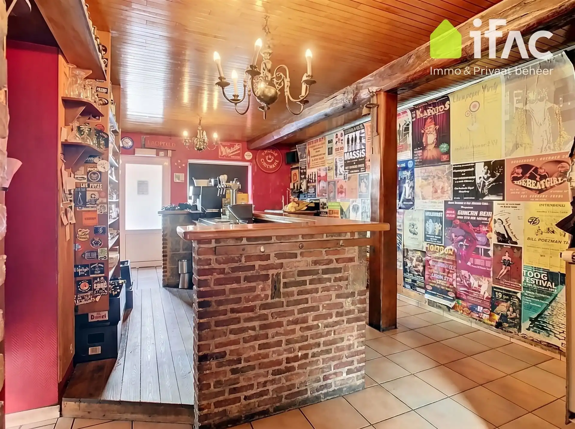 Handelspand met appartement, feestzaal en tuin foto 4