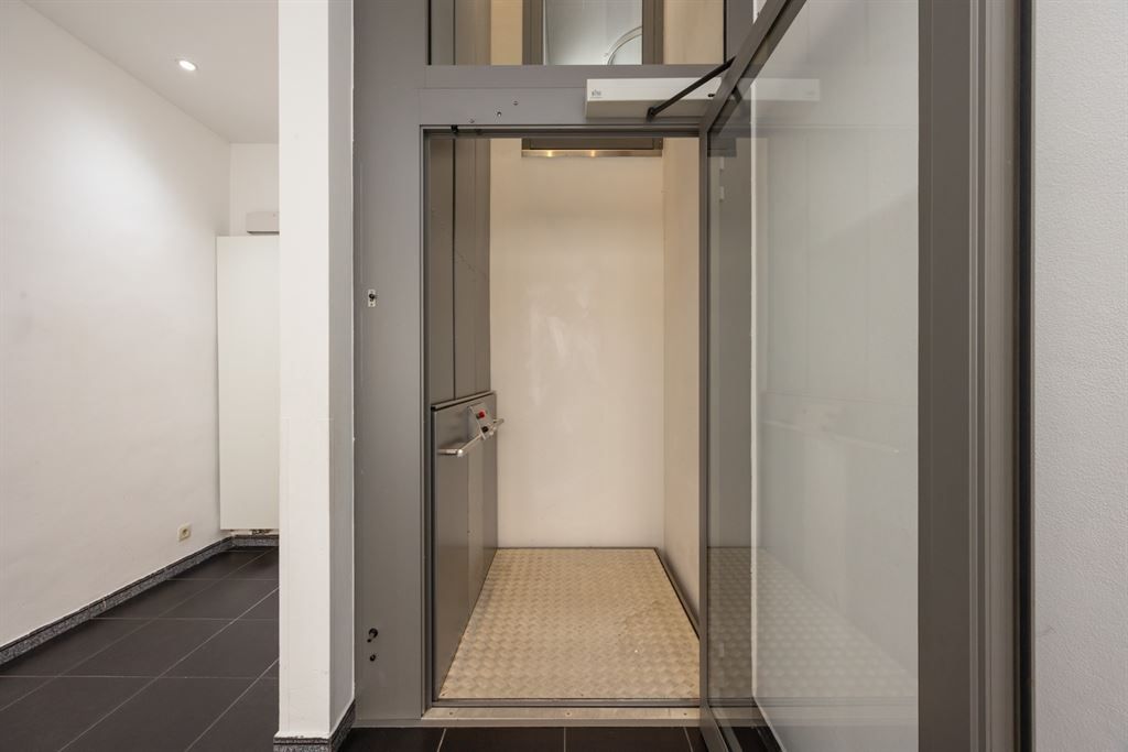 Ruime stadswoning met 4 slaapkamers foto 13