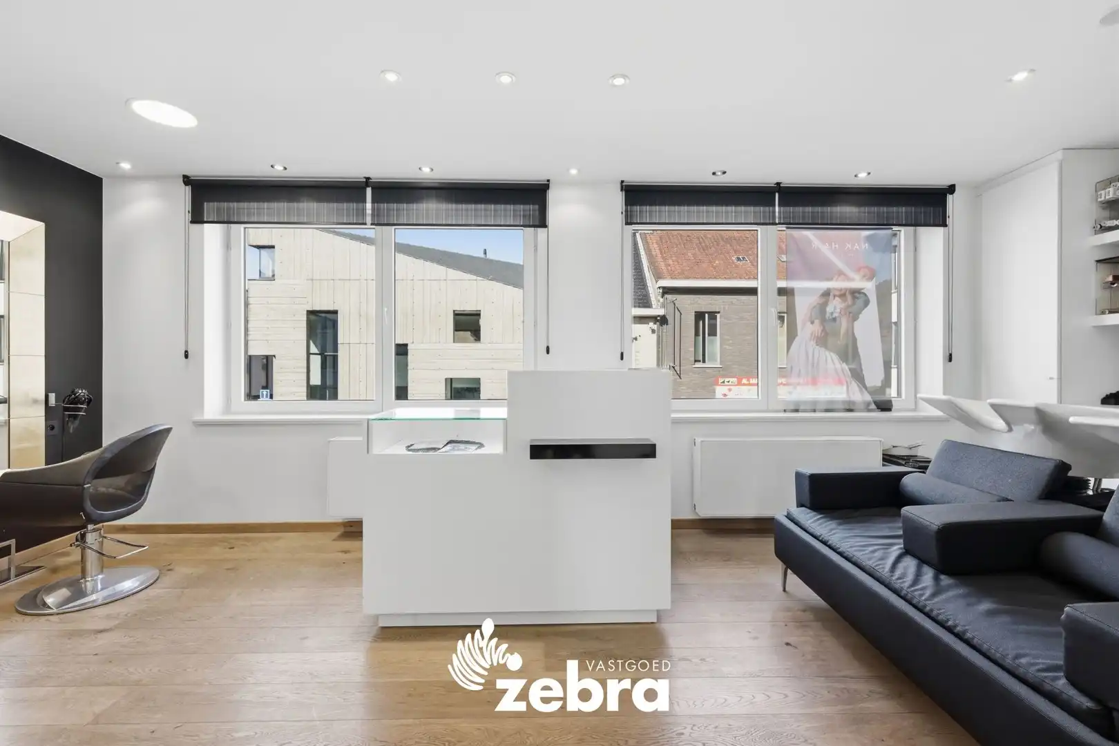 Veelzijdig handelspand op commerciële ligging in Tielt! foto 16