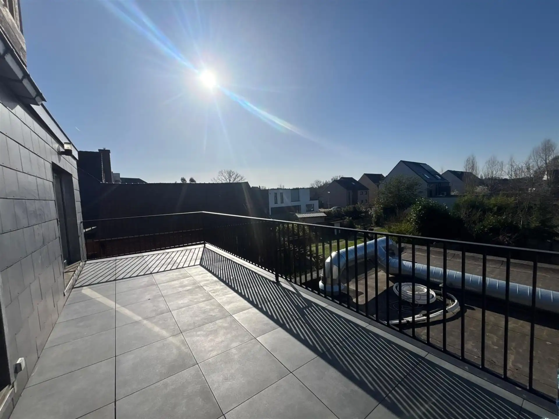 Ruim appartement met zonneterras, vlakbij groene oase! foto 7