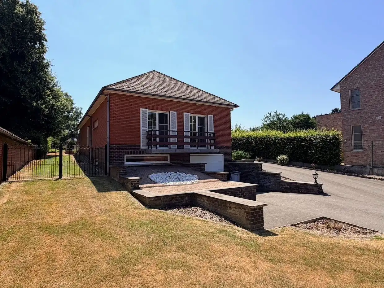 Rustig gelegen open bebouwing met volledige onderkeldering en ruime tuin in Boutersem foto 3