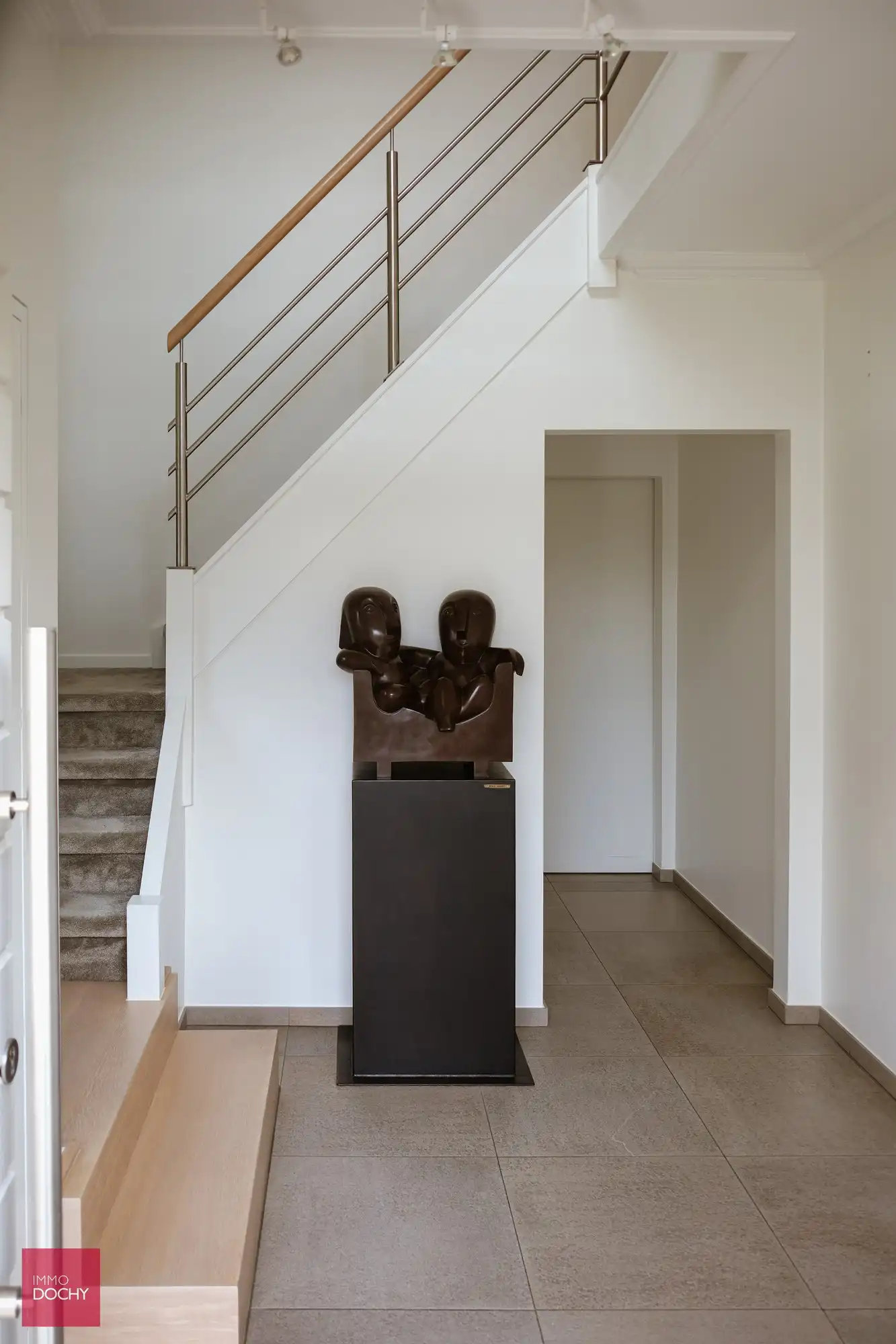 Standingvolle afgewerkte villa op rustige centrale ligging | doodlopend straatje foto 8