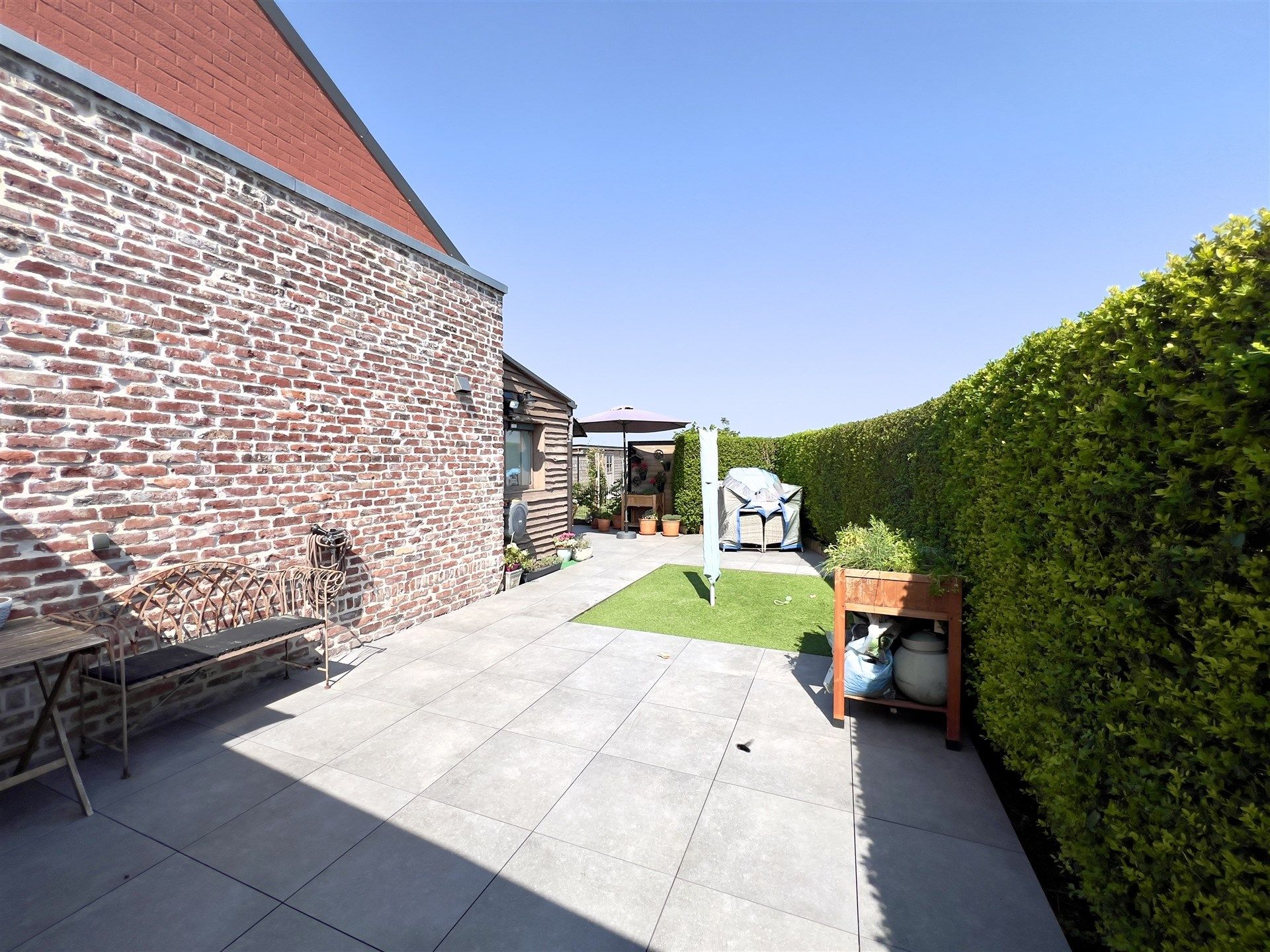 Ruime, Instapklare woning met zicht op velden in Bredene foto 8