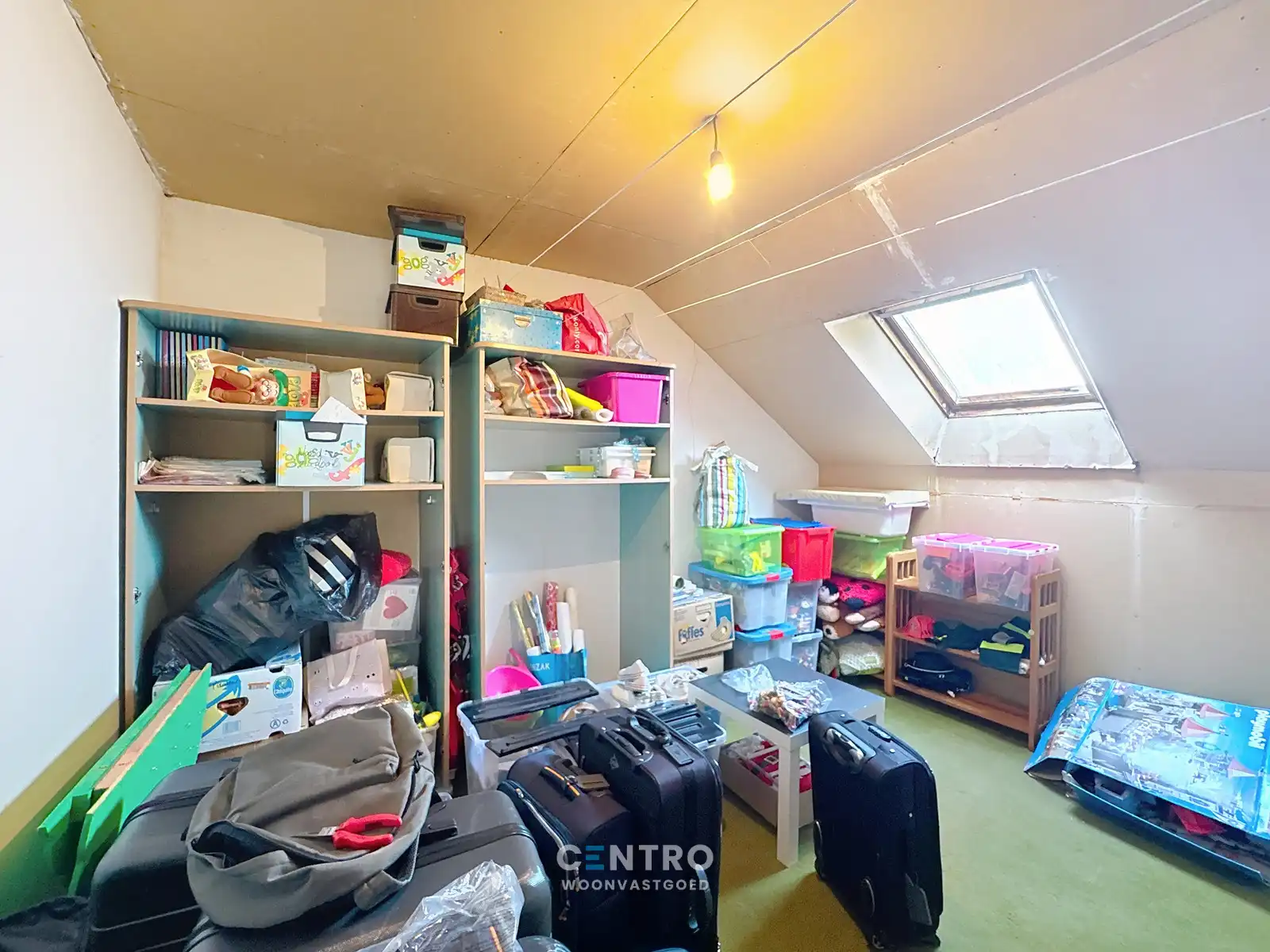 Interessante woning te Oekene met 5 slpks, garage én 4 parkeerplaatsen! foto 19