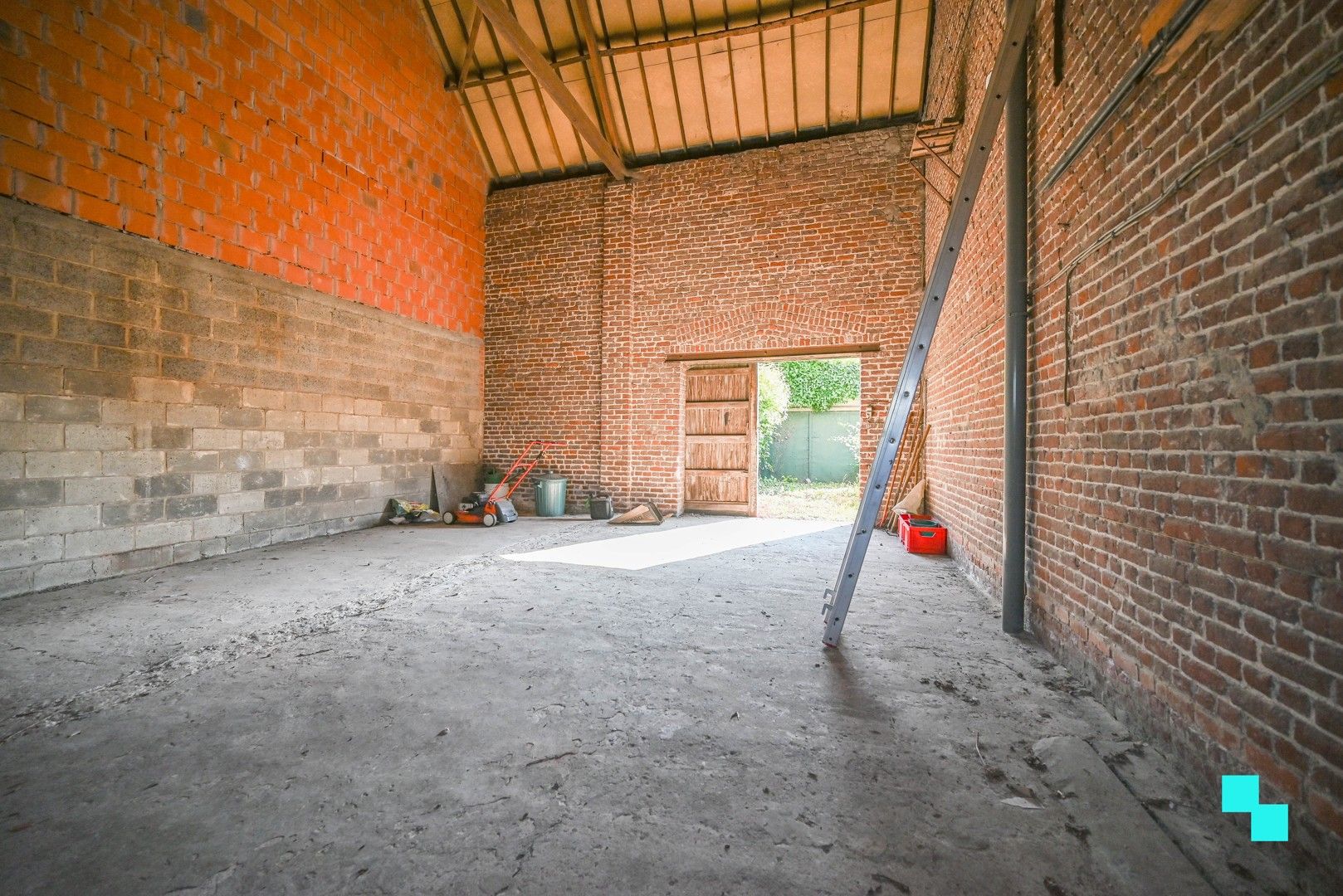 Woning met bijhorende schuur/loods op ruim perceel in Desselgem foto 37