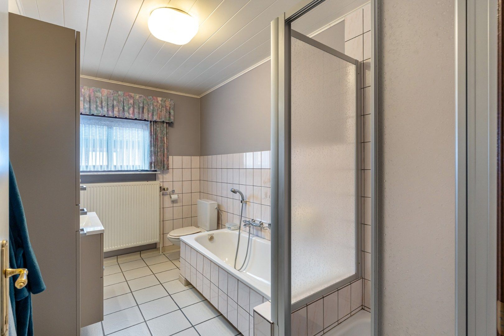 Verzorgde gezinswoning op een perceel van 9a08ca, gebouwd in 1988 op een rustige locatie nabij het centrum van Neeroeteren!  foto 29