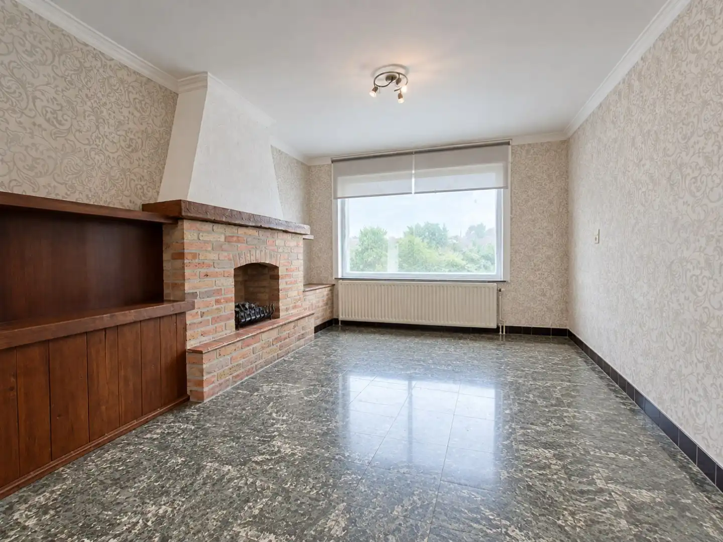 Ruime woning met tuin foto 3
