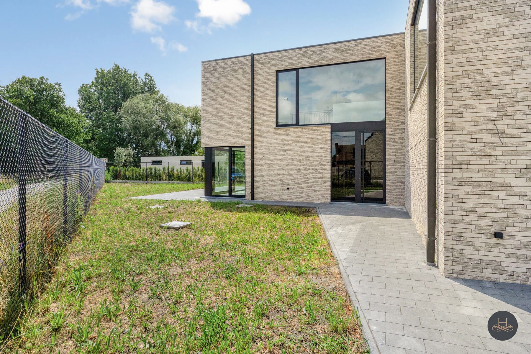 Lichtrijke nieuwbouw met 4 slaapkamers foto 29