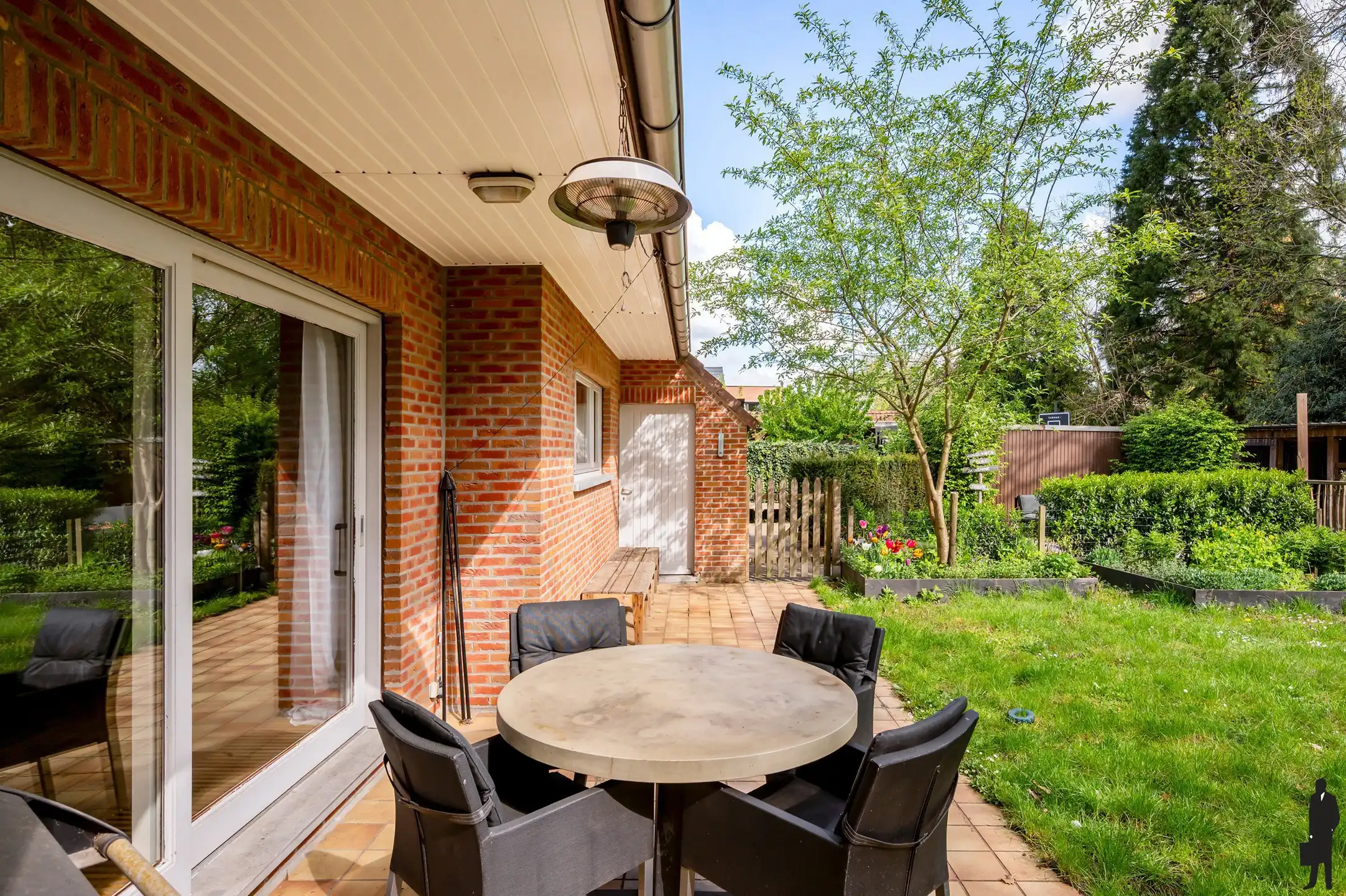 Welkom in de Hemelrijklaan te Essen, gelegen in een rustige doodlopende straat op korte afstand van het centrum.  foto 35