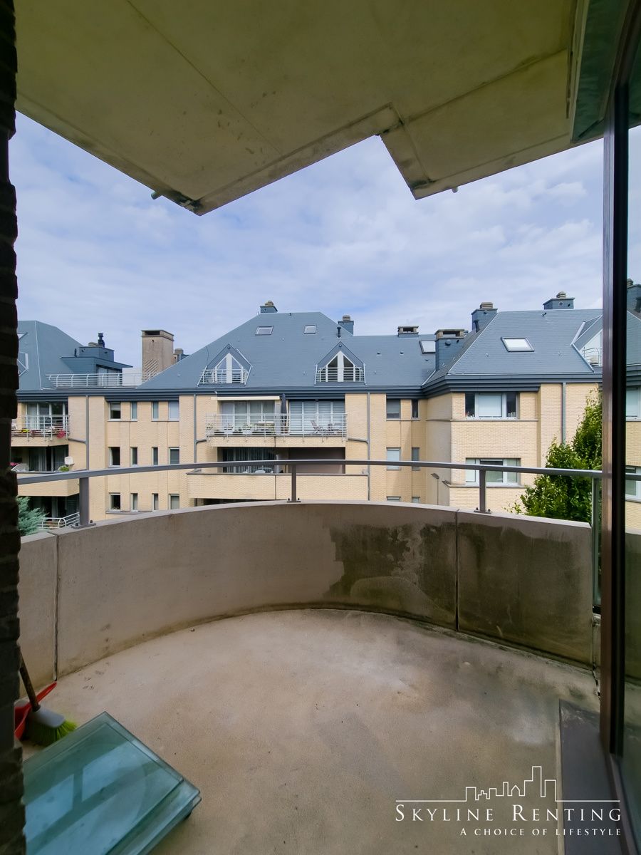 Appartement 2 slaapkamers gemeubeld - met TERRAS (Stockel) foto 4