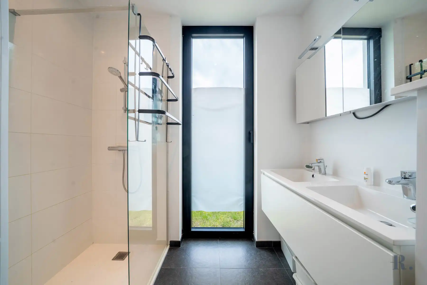 Luxueus appartement 2 slk en parking foto 10