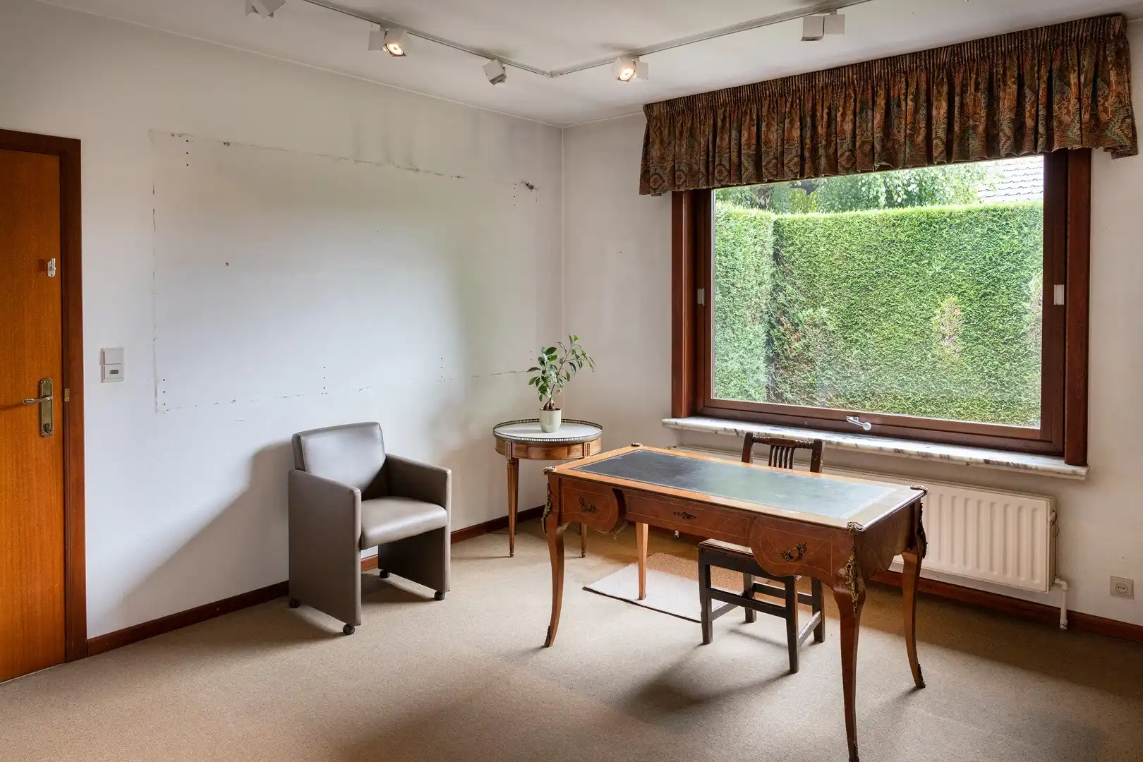 Te renoveren gelijkvloerse alleenstaande woning. foto 8