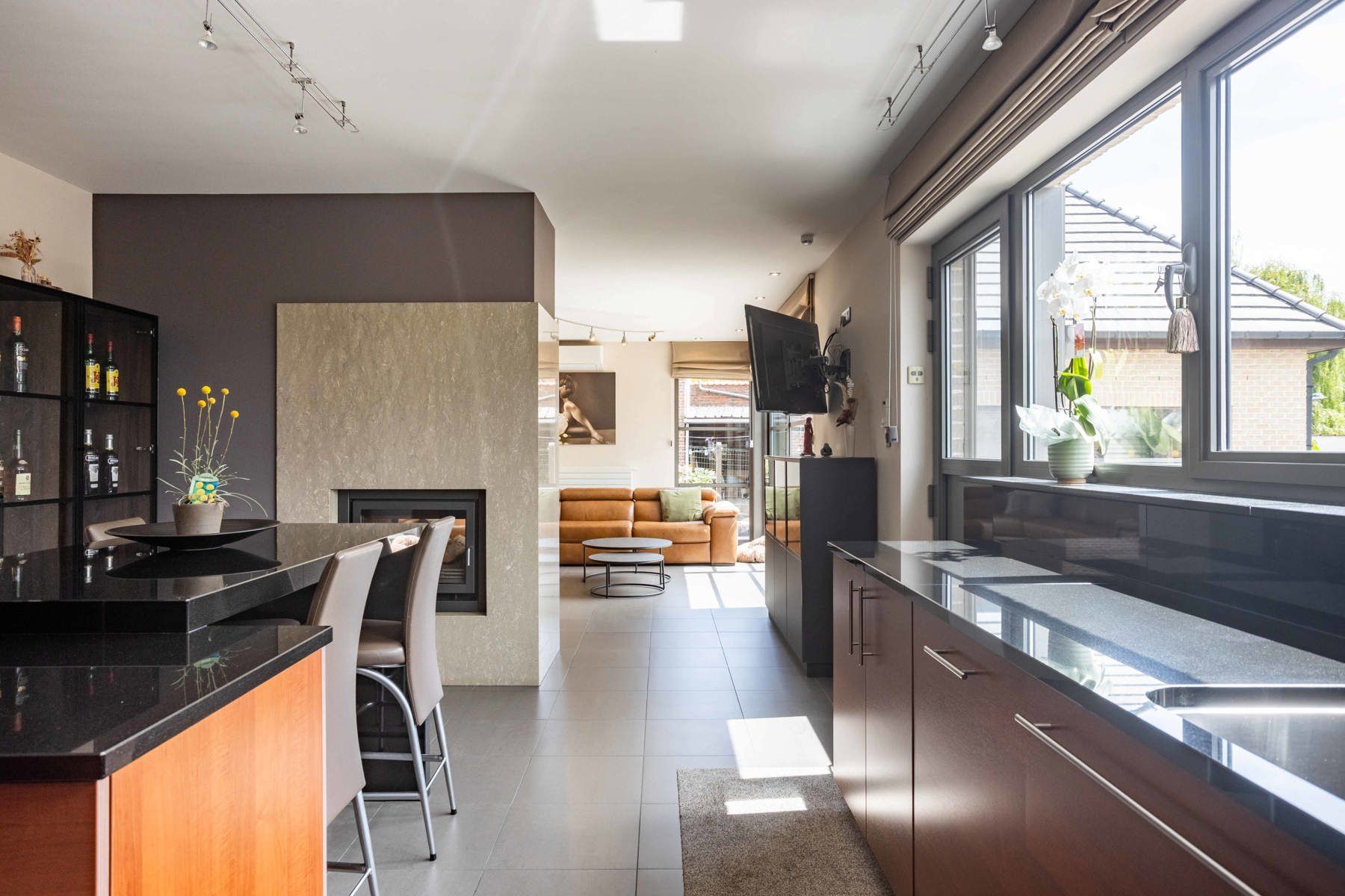 Instapklare woning 4 slpks met zwembad en poolhouse foto 11
