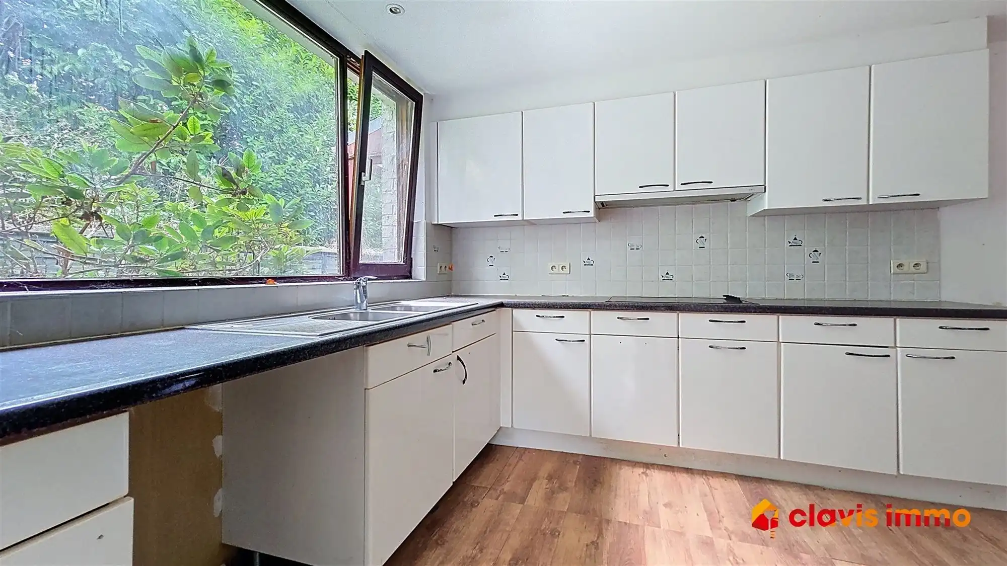 Te renoveren villa in een felbegeerde buurt foto 9