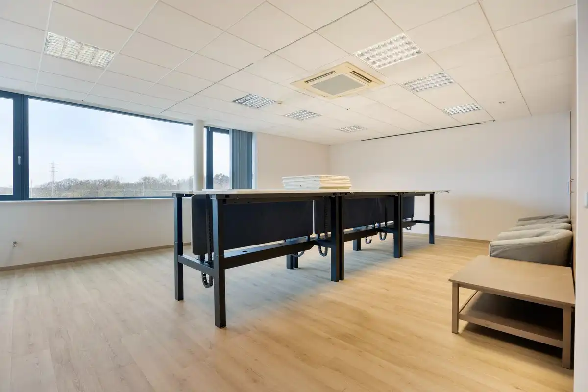 Kantoren te huur in het industriepark te Haasrode/Heverlee met parking - opp. 626 m² (totaal)  foto 11
