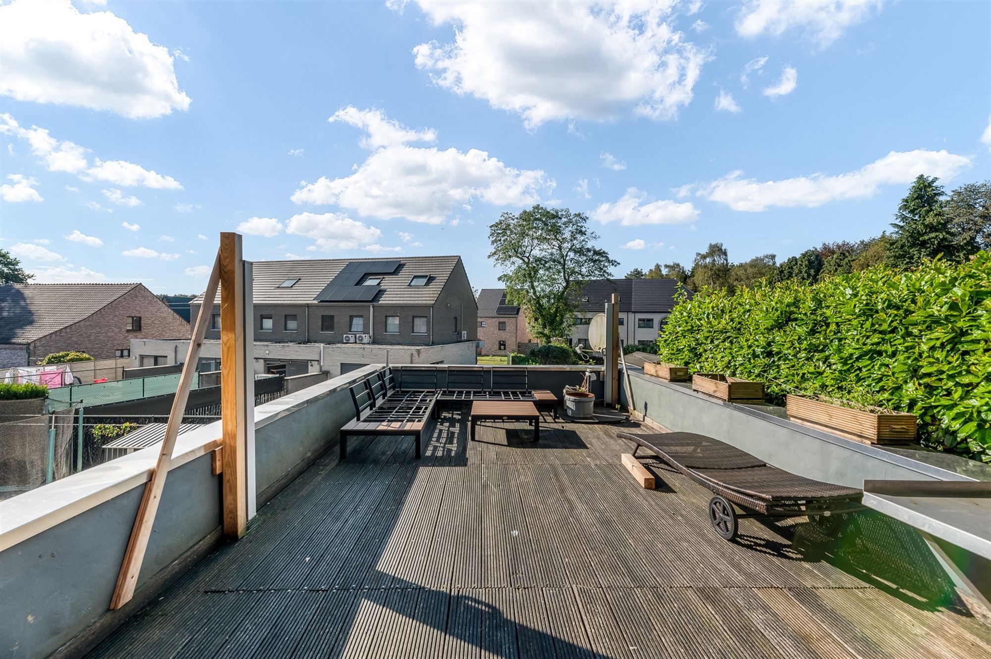 VERRASSEND RUIM (170M2) EN GOED ONDERHOUDEN APPARTEMENT MET 3 SLAAPKAMERS + ZONNIG TERRAS, IDEAAL GELEGEN IN DE NABIJHEID VAN DE DORPSKERN VAN HEPPEN foto 19