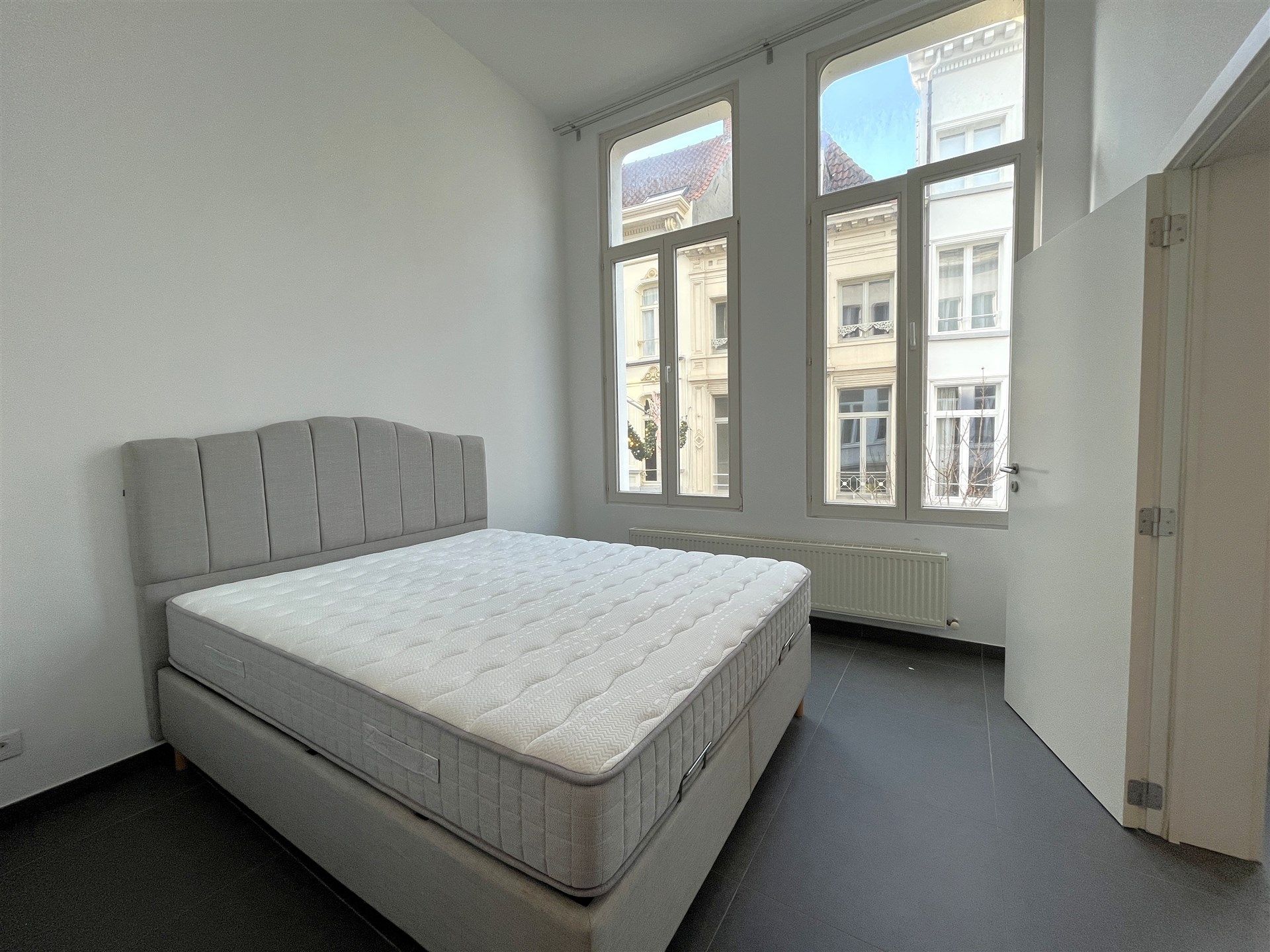 lichtrijk 1-slaapkamer appartement in hartje Antwerpen  foto 5