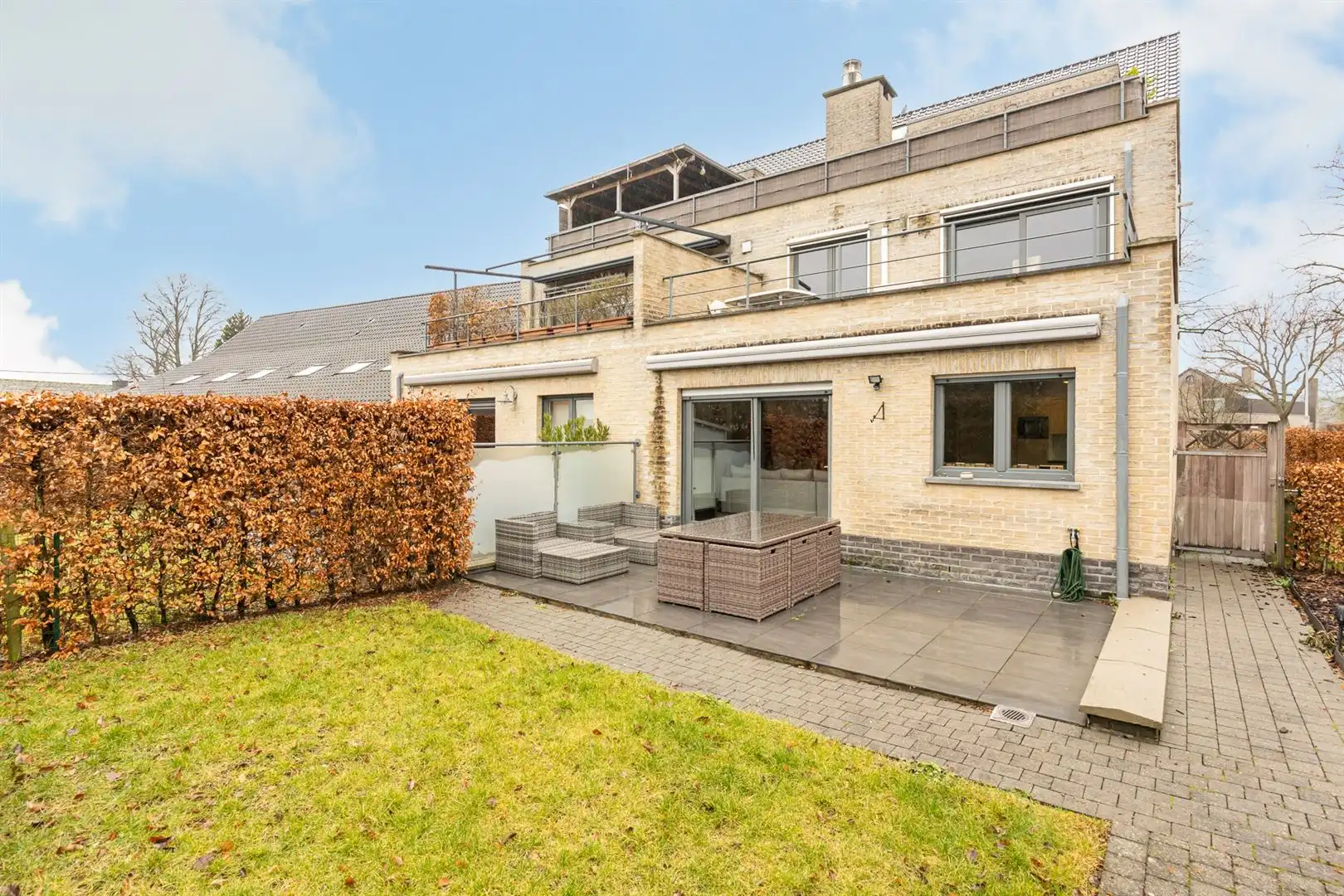 Ruim & licht appartement met zuidwest tuin. foto 26