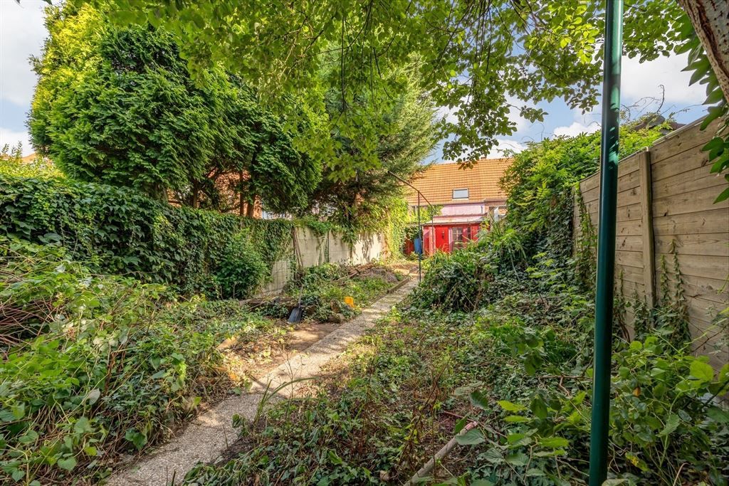 Te renoveren woning in rustige, gegeerde wijk foto 7