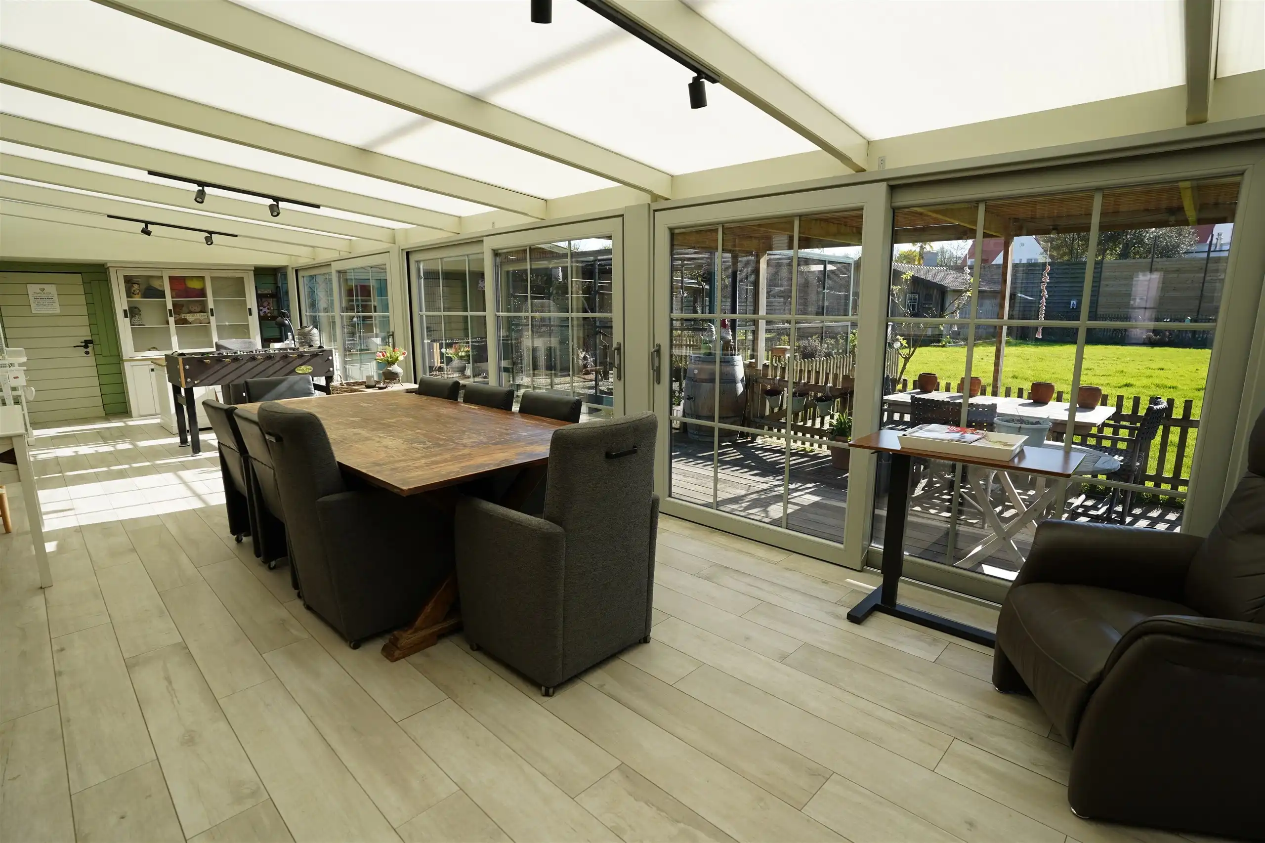 Ruime villa op 1.617 m² met kantoor/praktijk aan huis foto 7