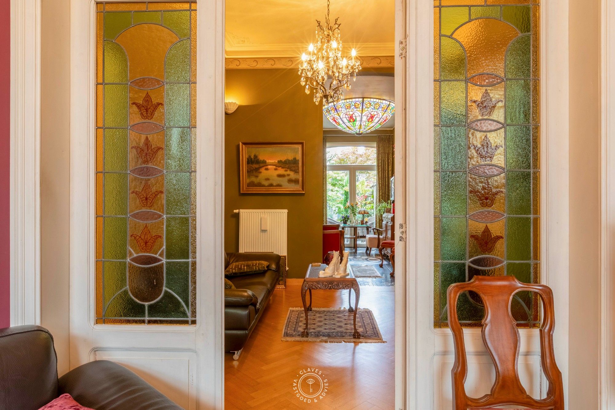 Karaktervol herenhuis met uniek bijgebouw vol mogelijkheden foto 7