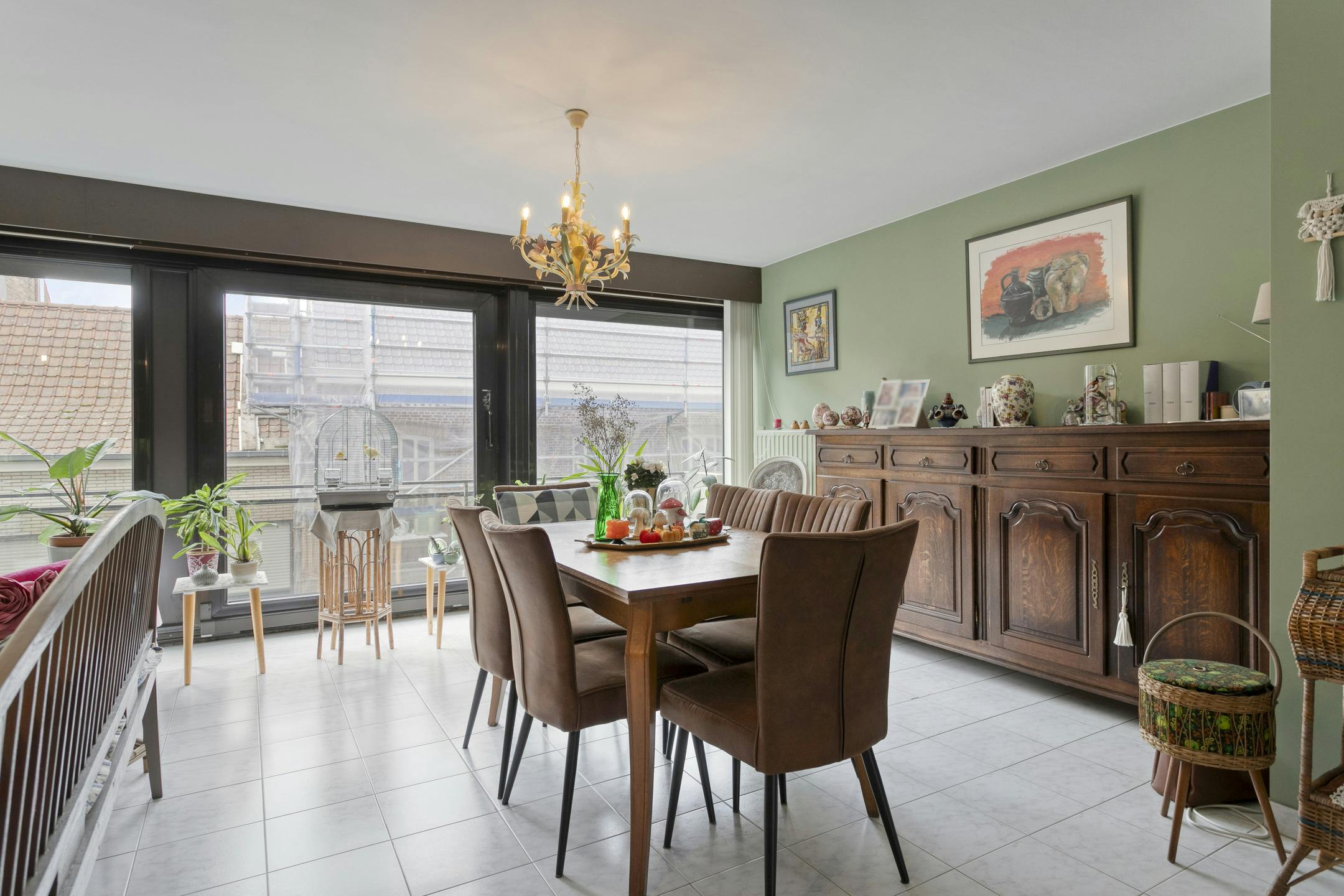 Instapklaar 2-kamerappartement in hartje Poperinge foto 3