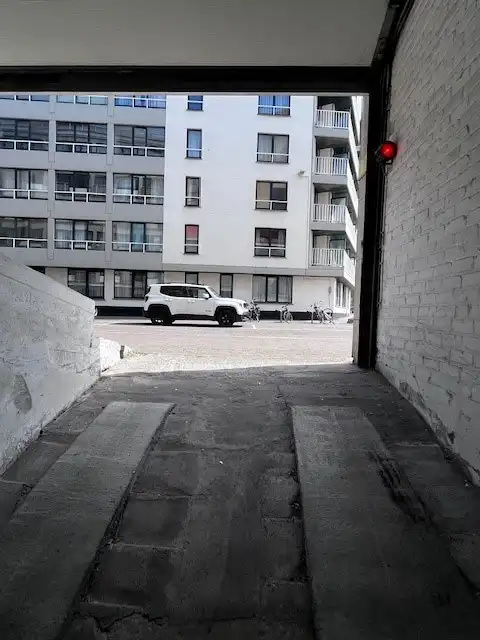  Garage op de min 1 /  ingang Raversijdestraat foto 2