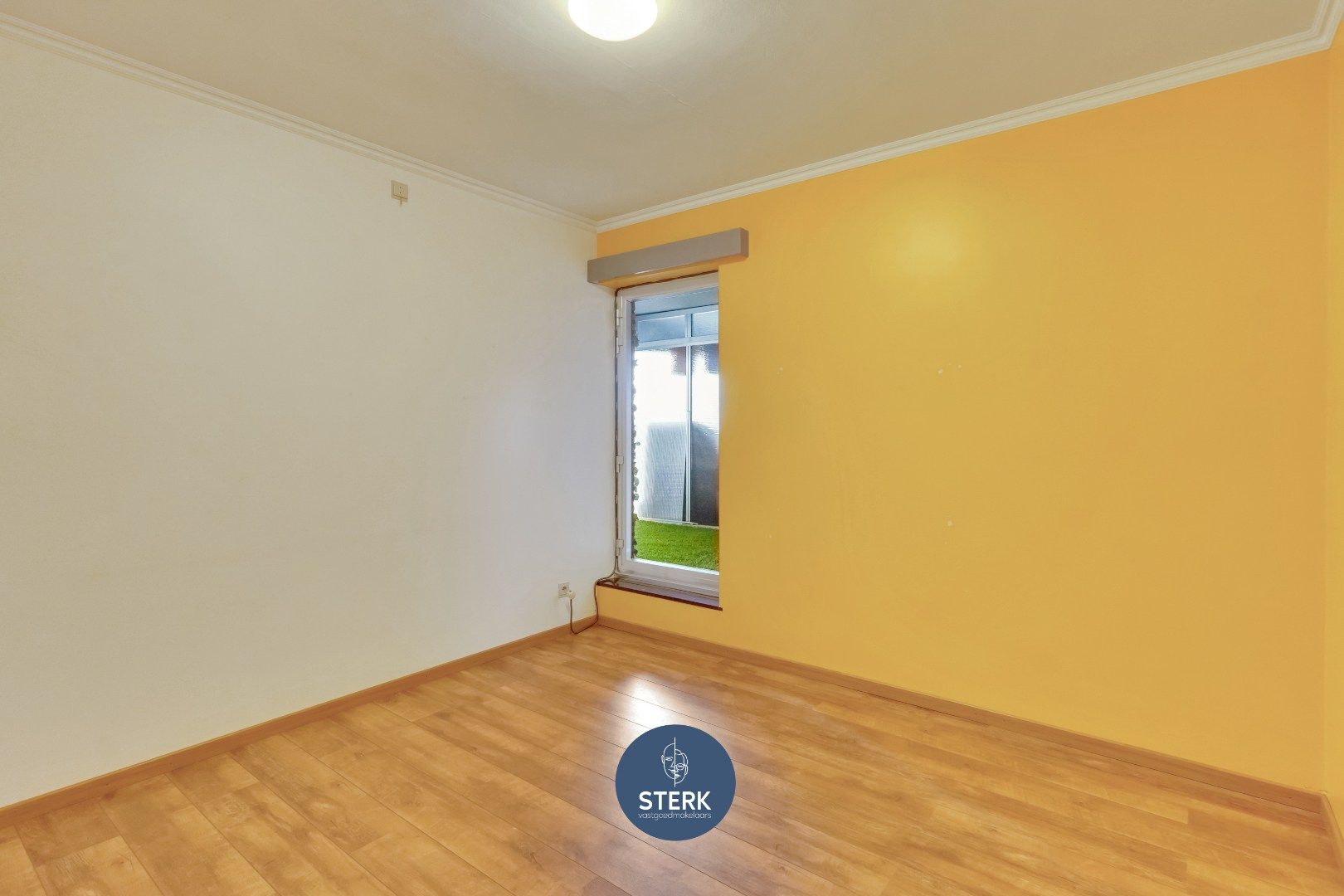 INSTAPKLAAR APPARTEMENT MET 2 SLPKS OP EEN CENTRALE LOCATIE TE REKEM !  foto 11