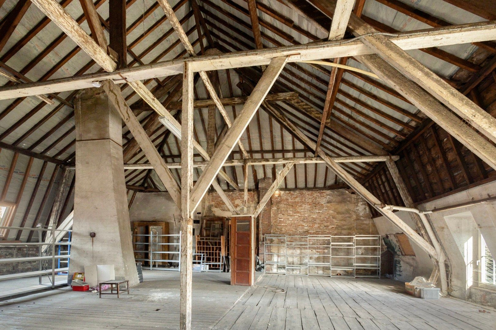 Een zeer ruime herenwoning te Edingen! foto 27