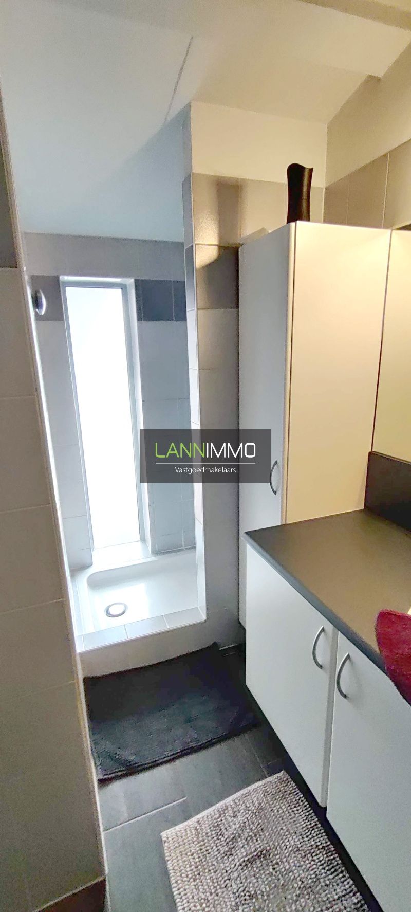 Goed onderhouden starterswoning met 3 slaapkamers foto 12