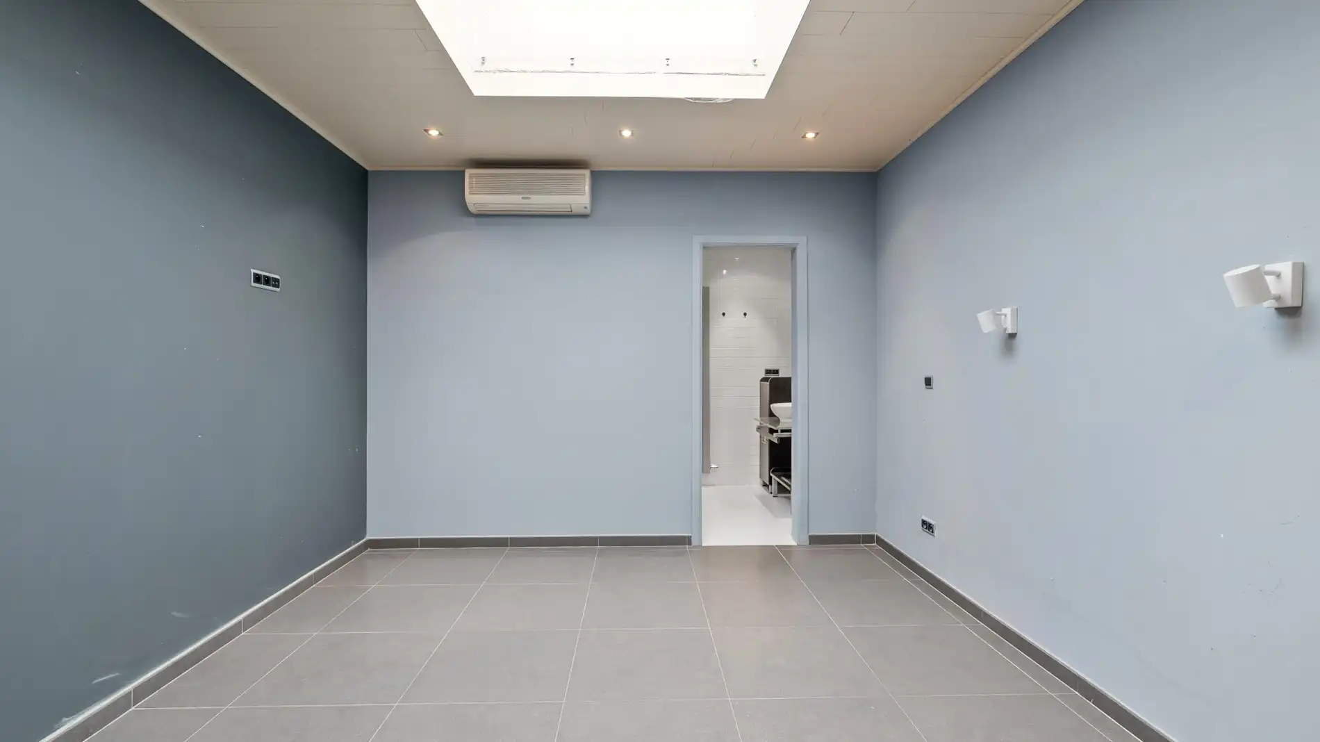 AARSCHOT - Centraal gelegen handelspand met woonst op commerciële locatie foto 6