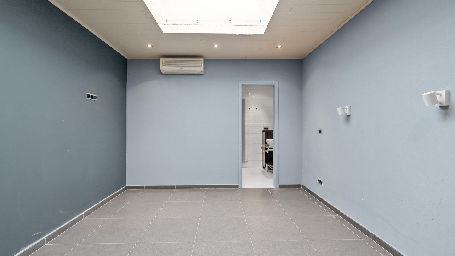 AARSCHOT - Centraal gelegen handelspand met woonst op commerciële locatie foto 6