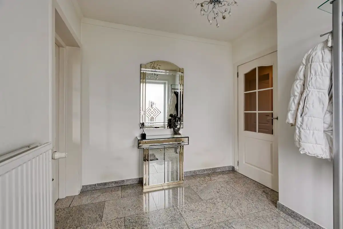 Charmante gezinswoning op ruim perceel foto 7