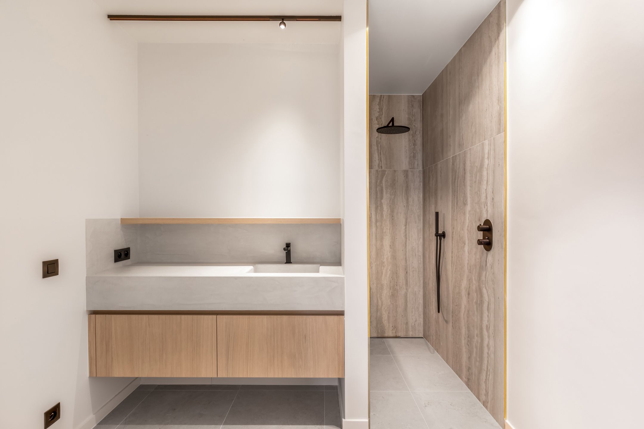 Trendy nieuwbouw gelijkvloers appartement foto 17