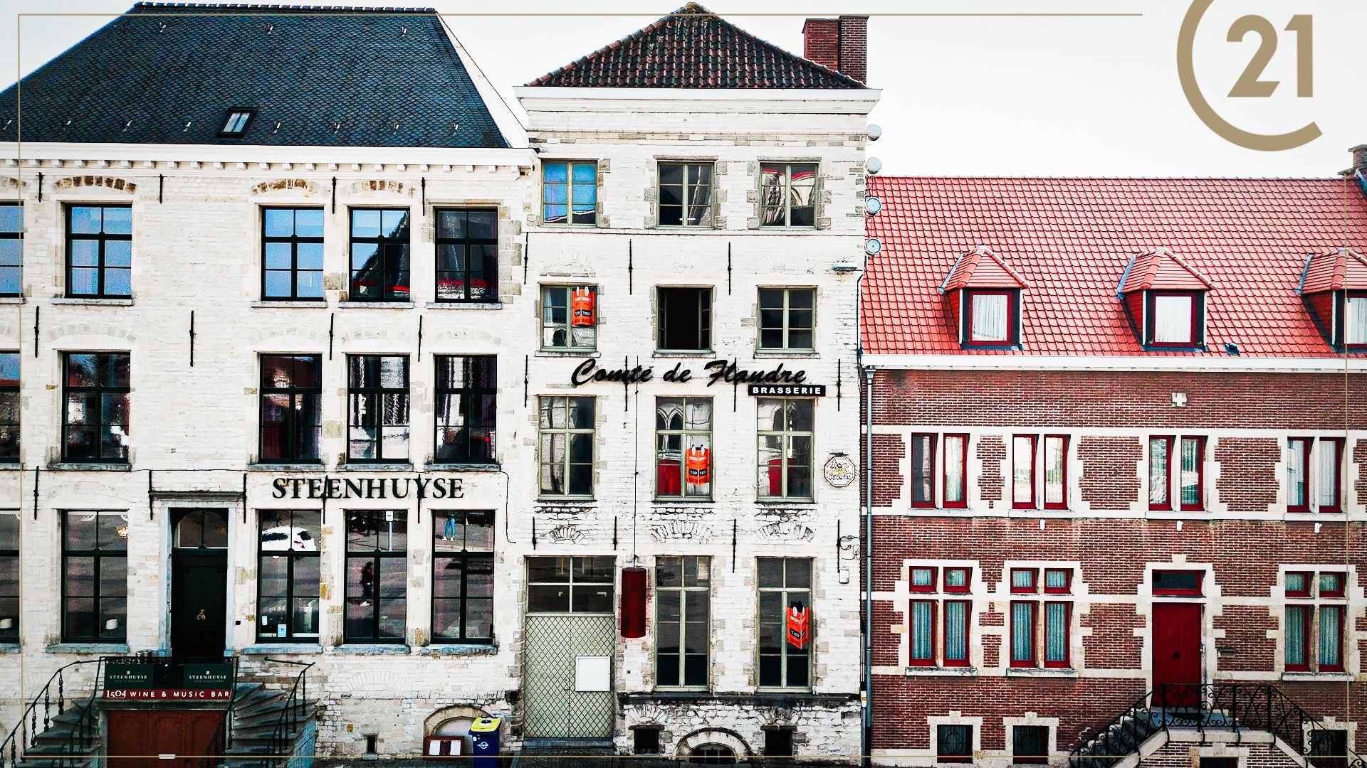 Historisch handelspand op de markt te Oudenaarde foto {{pictureIndex}}